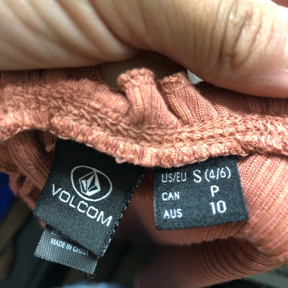 Orange volcom body suit - Picture 3 of 3